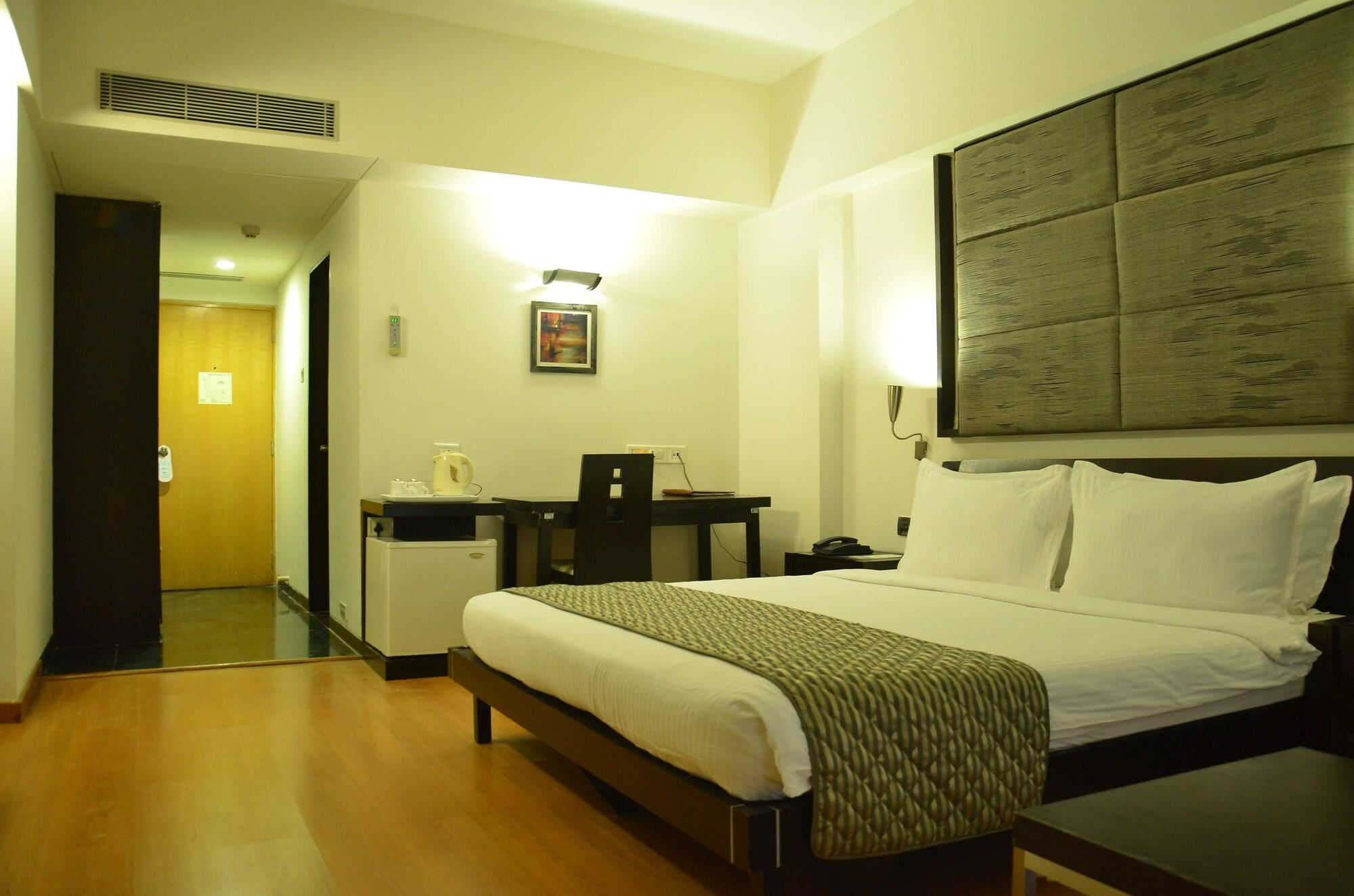 Cambay Sapphire, Gandhinagar Hotell Eksteriør bilde