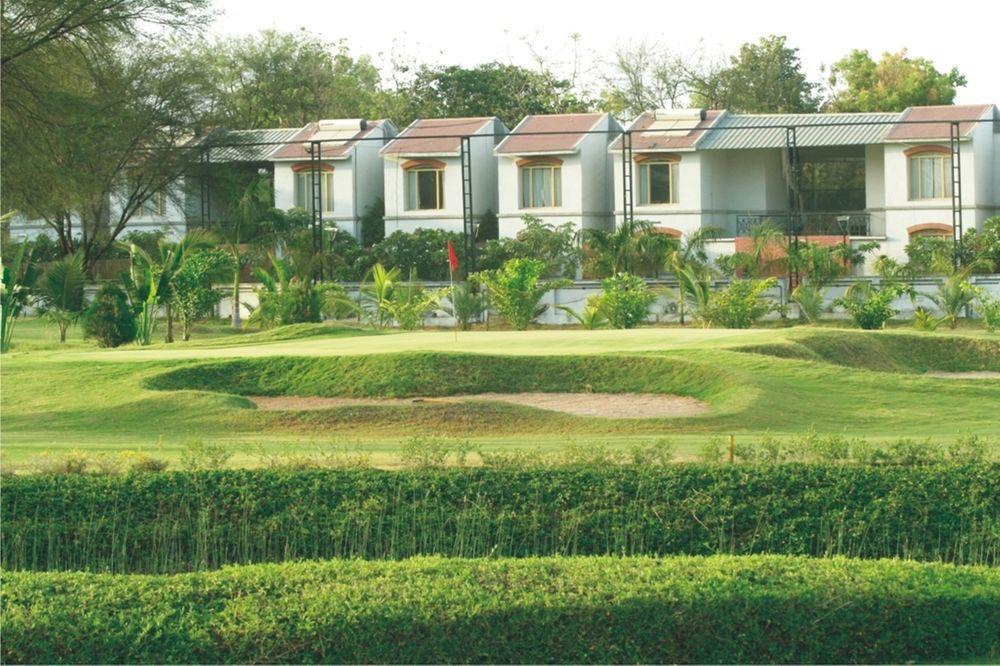 Cambay Sapphire, Gandhinagar Hotell Eksteriør bilde