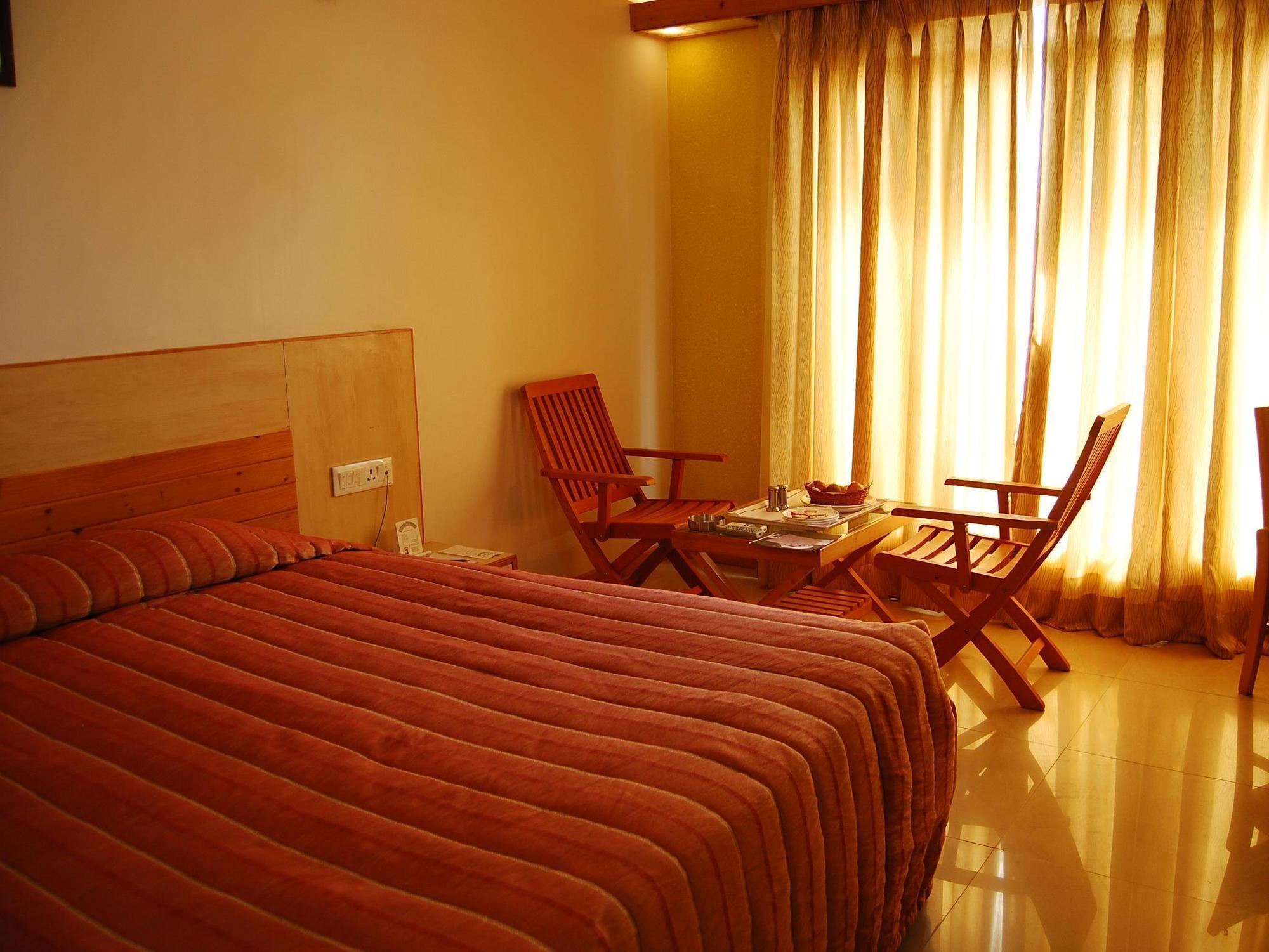 Cambay Sapphire, Gandhinagar Hotell Eksteriør bilde