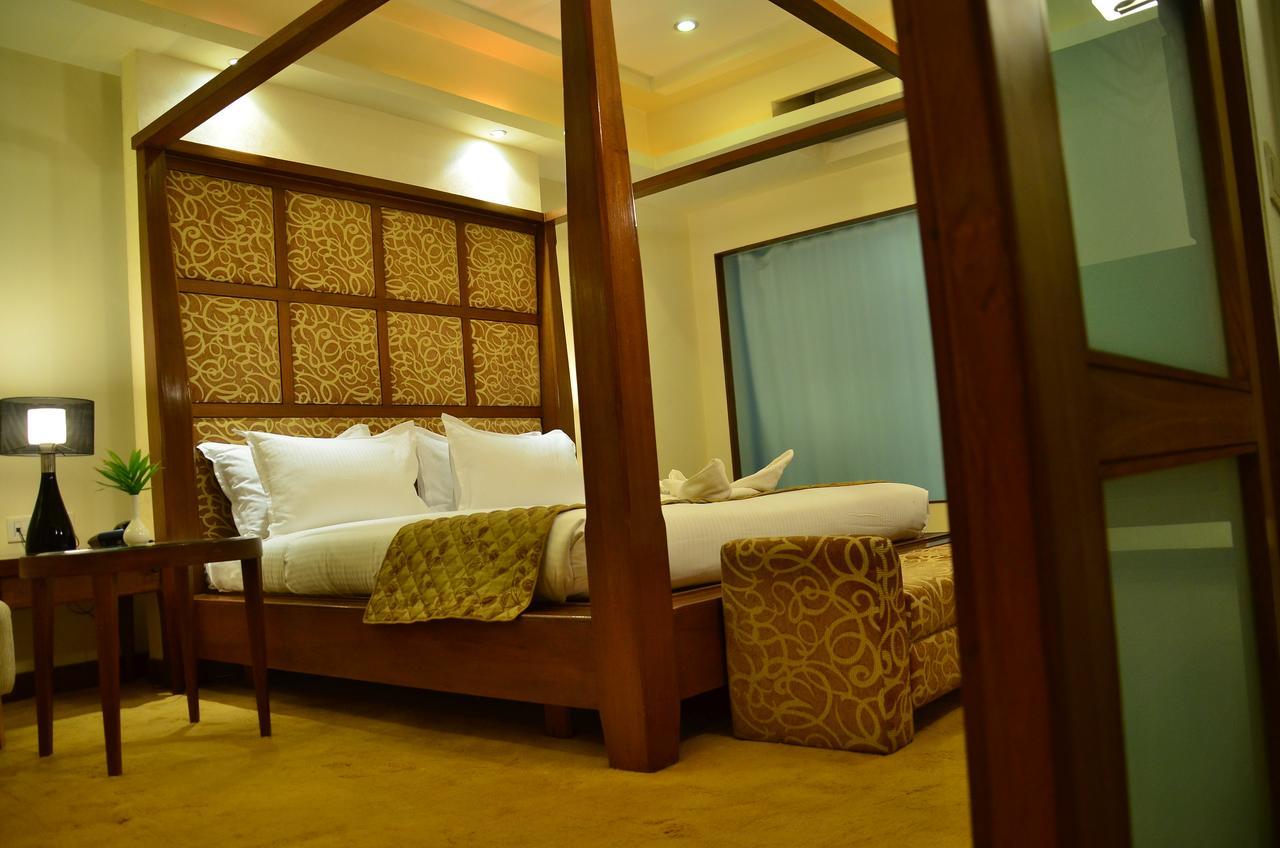 Cambay Sapphire, Gandhinagar Hotell Eksteriør bilde