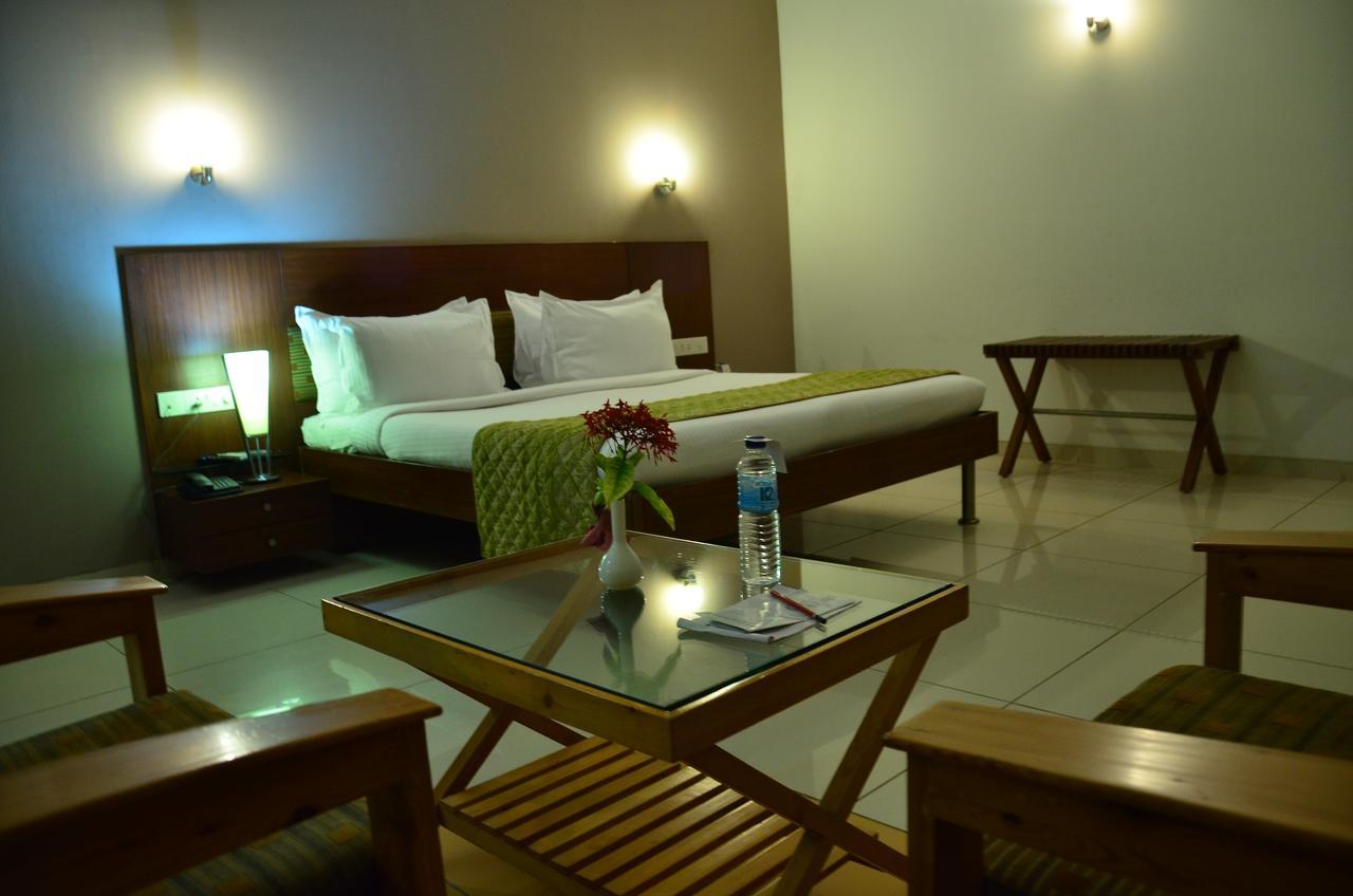 Cambay Sapphire, Gandhinagar Hotell Eksteriør bilde